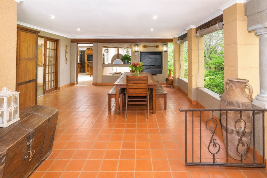 5 Bedroom Property for Sale in Schoemansville North West